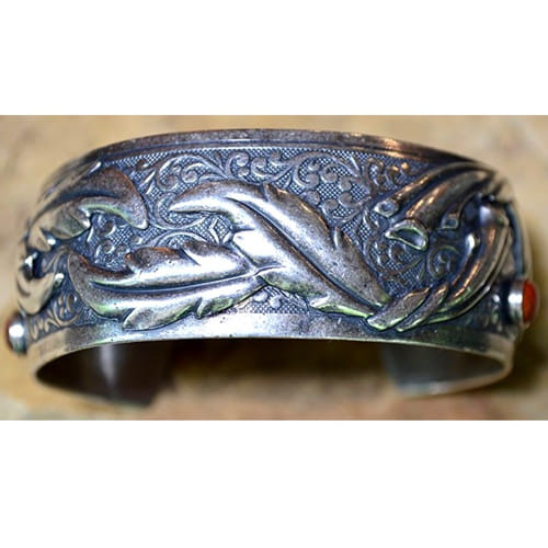 Click to view detail for EC-035 Cuff Mirror Antique Silver Brass Flowing Leaves $96